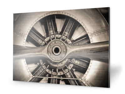 Butler Finish Fuer Silbrig Metallische Optik