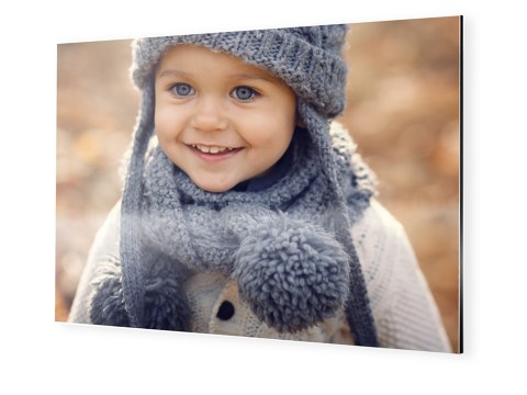 Lachendes Kind Mit Muetze