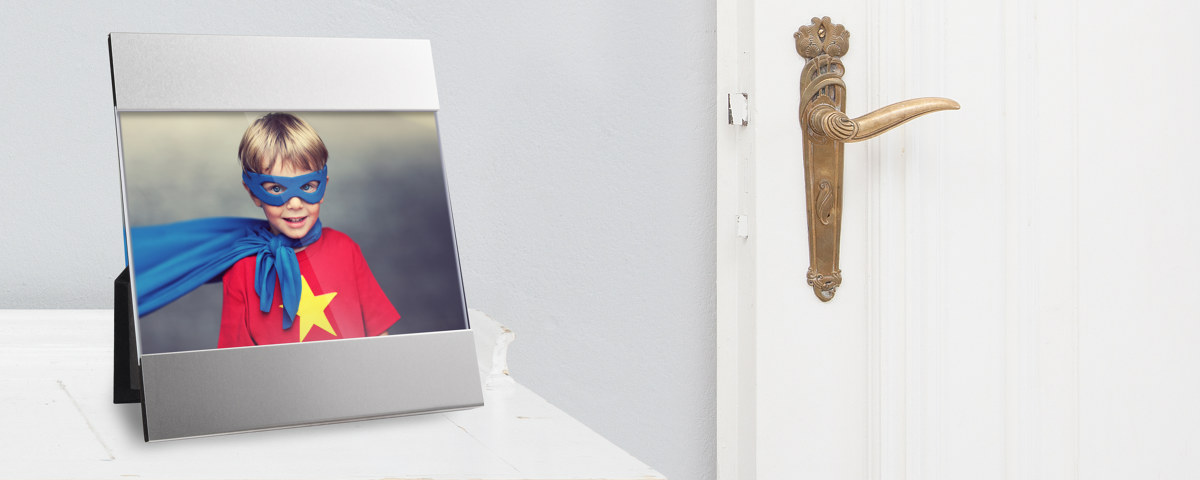 Superkid Table avec porte et cadre avec pied