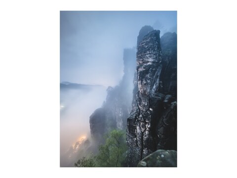 Basteiaussicht bei Nacht im Elbsandsteingebirge