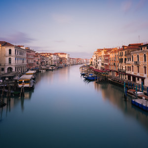 Sonnenaufgang an der Rialto Brücke